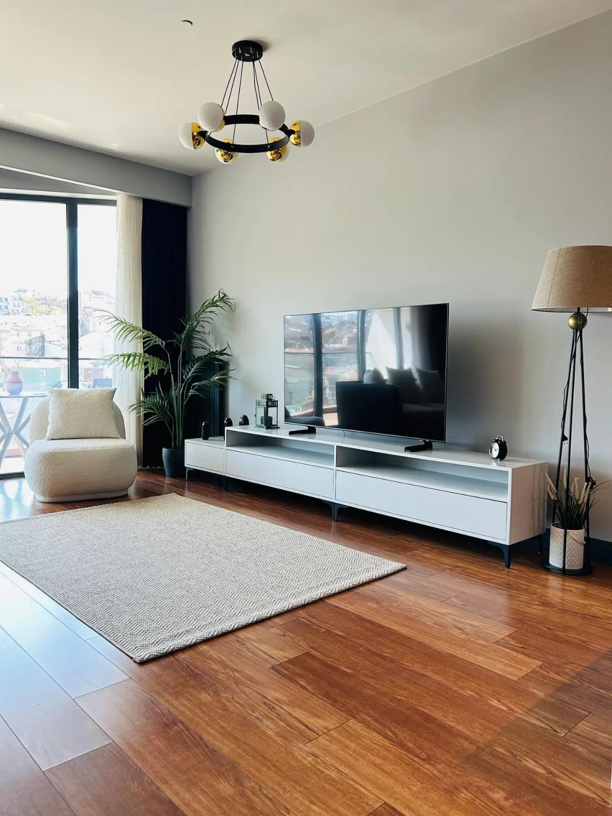 Exclusive 2+1 Apartment