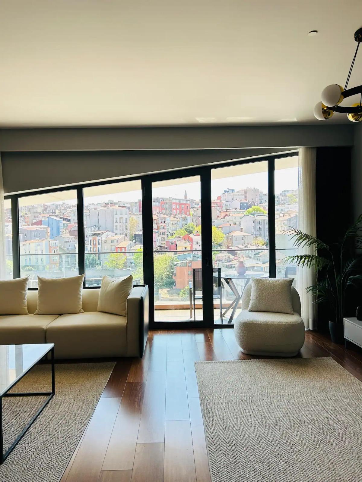 Exclusive 2+1 Apartment