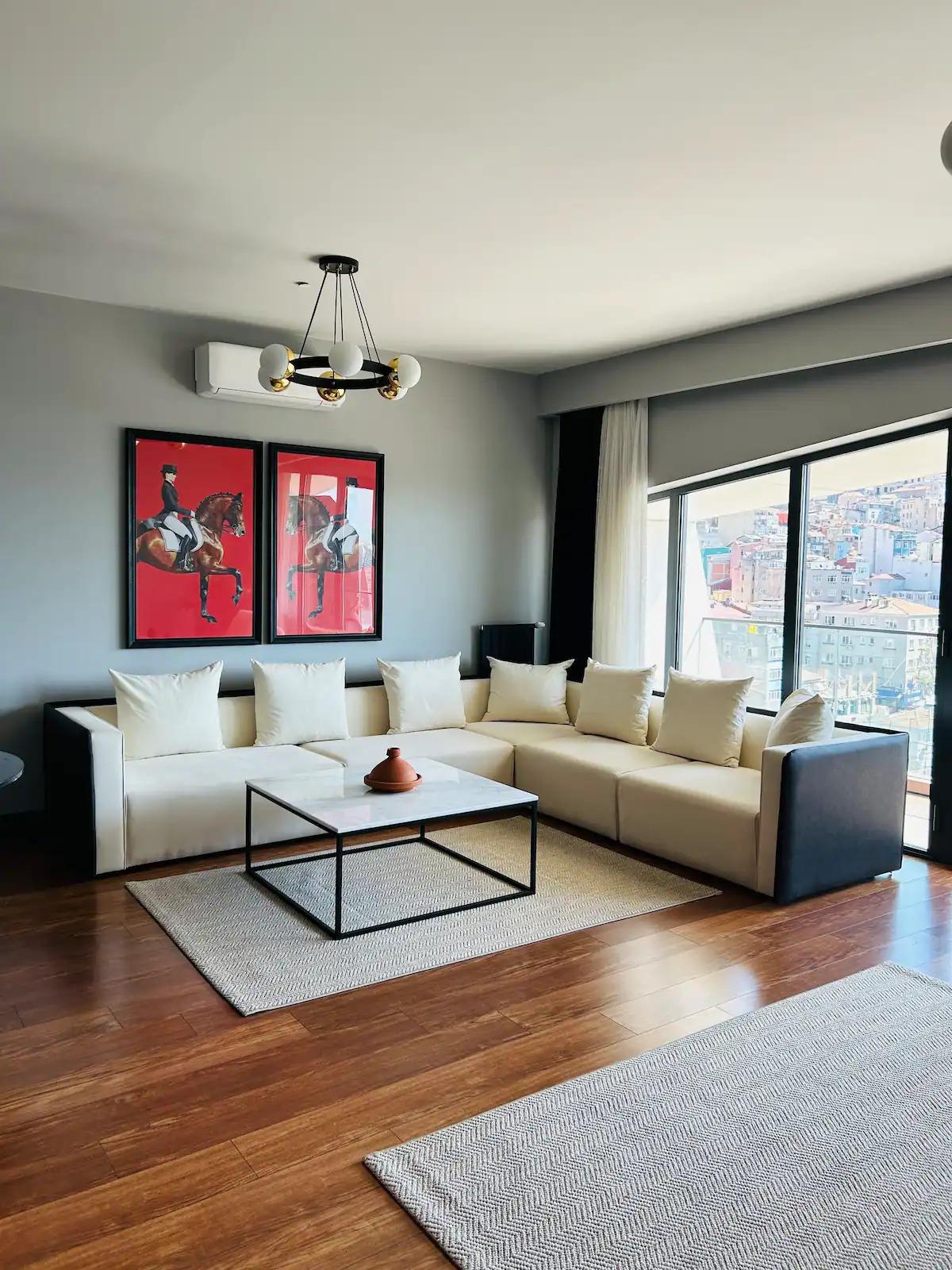 Exclusive 2+1 Apartment