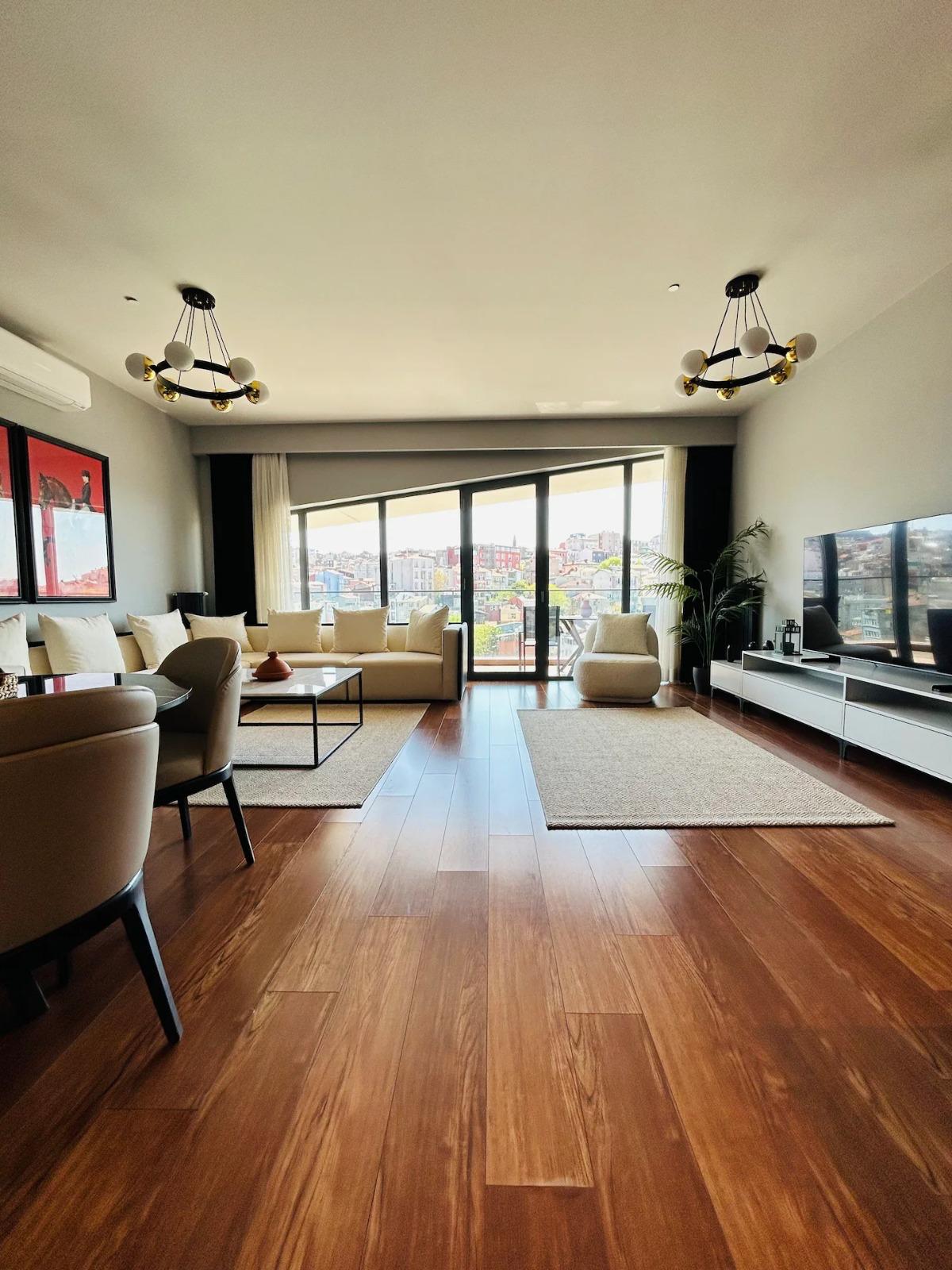 Exclusive 2+1 Apartment