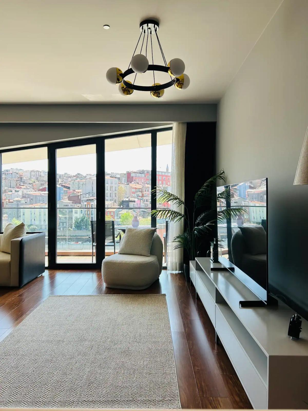 Exclusive 2+1 Apartment