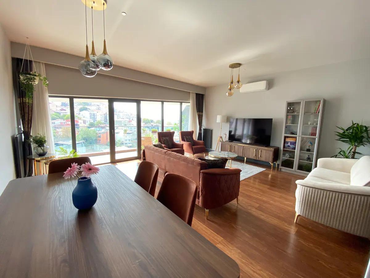 Spacious 2+1 Apartment